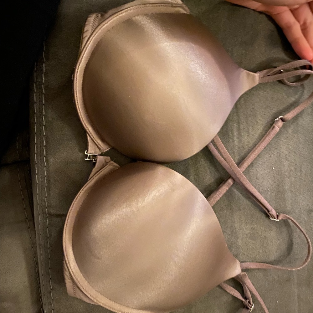 32D front closure bombshell bra